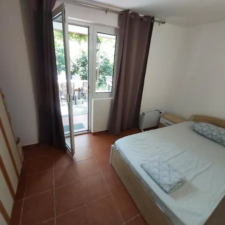 Two Bedrooms With Garden View Apartment Budva